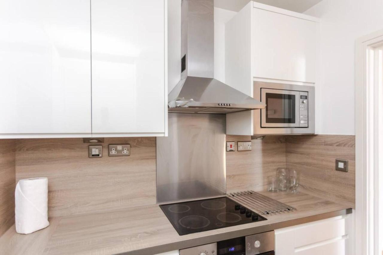 Spacious 2 Bedroom Flat On Bermondsey St Londen