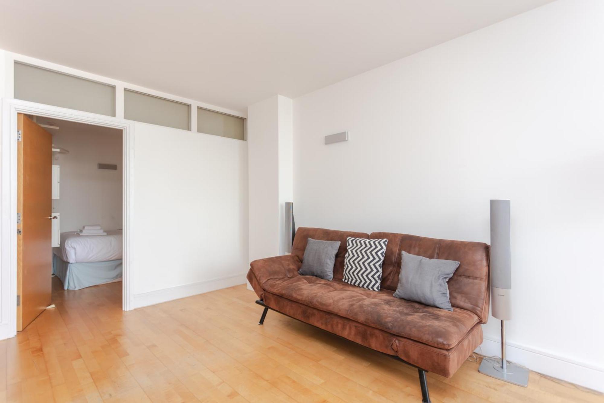Spacious 2 Bedroom Flat On Bermondsey St Londen