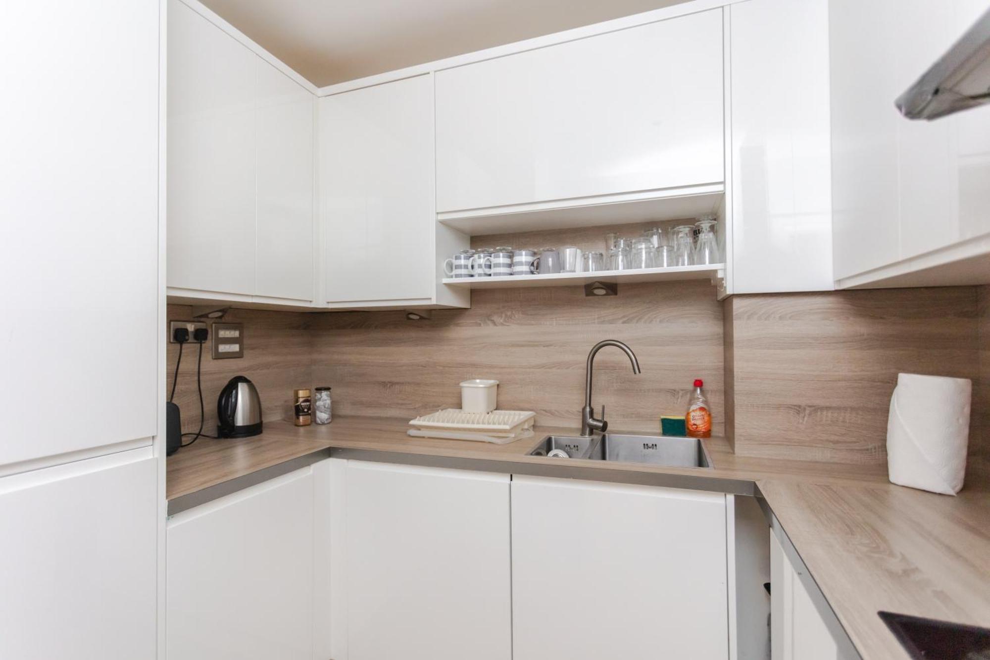 Spacious 2 Bedroom Flat On Bermondsey St Londen
